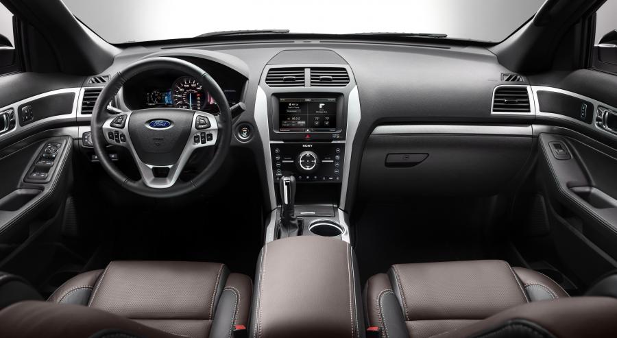  Ford Explorer Sport 2012 года  (фото 57 из 94)